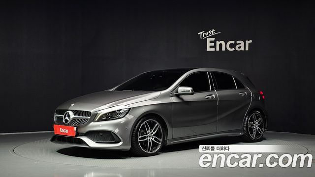 Mercedes-Benz A-Class (W176) A200 AMG Line