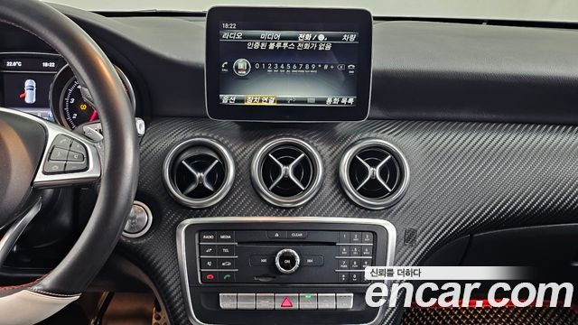 Mercedes-Benz A-Class (W176) A200 AMG Line 2018 — фото 14