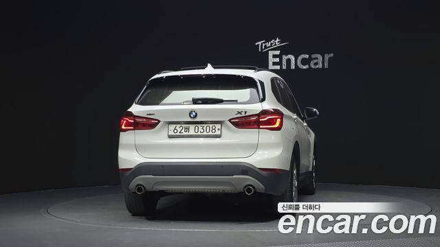 BMW X1 (F48) xDrive 20d 2016 — фото 4