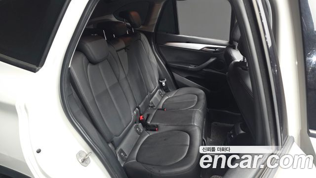 BMW X1 (F48) xDrive 20d 2016 — фото 12