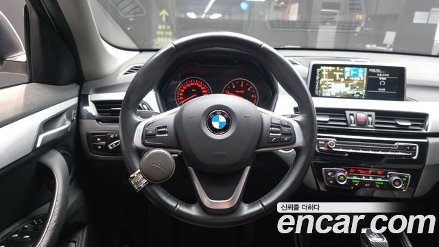 BMW X1 (F48) xDrive 20d 2016 — фото 13