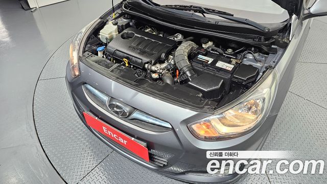 Hyundai Accent (New) Diesel 1.6 VGT Modern 2014 — фото 6