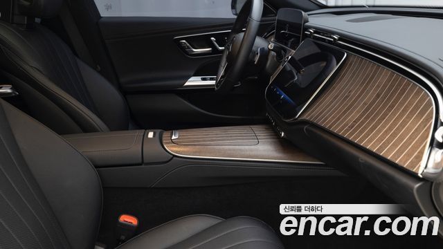 Mercedes-Benz E-Class (W214) E350e 4MATIC 2025 — фото 9