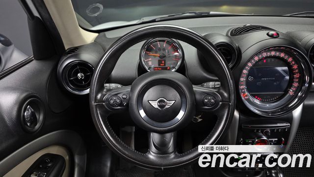 MINI Cooper D Countryman ALL4 1st 2016 — фото 13