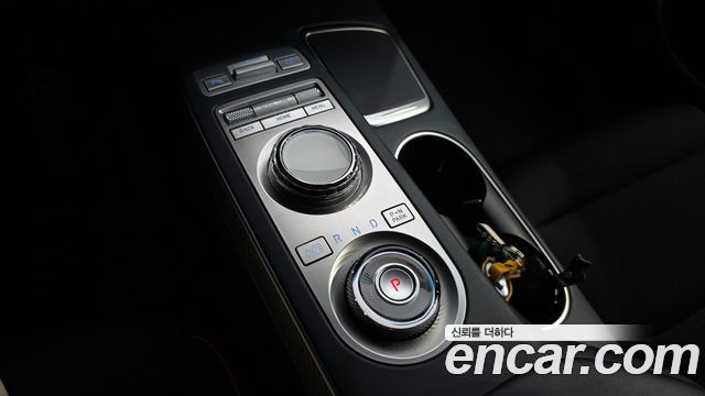 Genesis GV70 2.5T Gasoline 2WD 2022 — фото 9