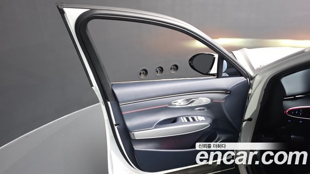 Genesis GV70 2.5T Gasoline 2WD 2022 — фото 24