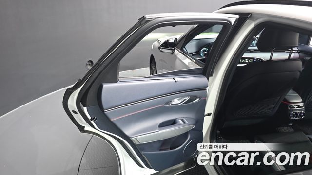 Genesis GV70 2.5T Gasoline 2WD 2022 — фото 25