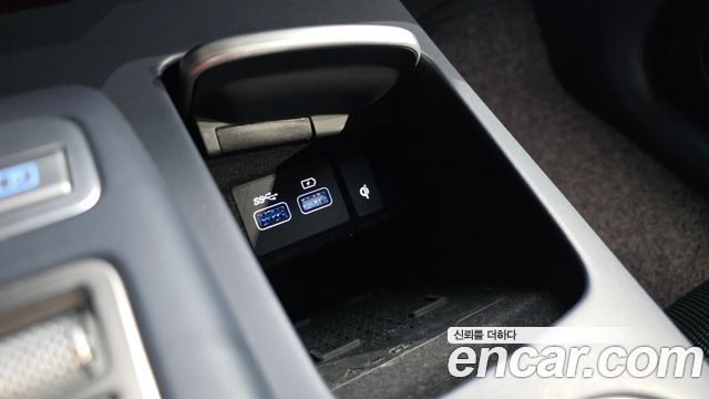 Genesis GV70 2.5T Gasoline 2WD 2022 — фото 26