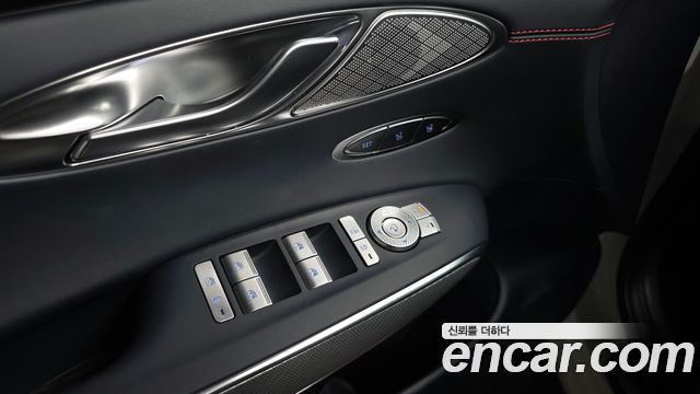 Genesis GV70 2.5T Gasoline 2WD 2022 — фото 40