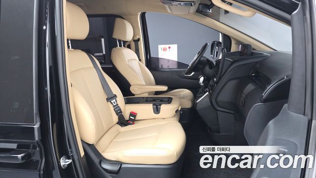 Hyundai Staria Tourer 9-Seater Modern 2023 — фото 11