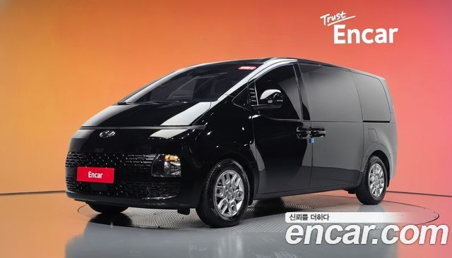 Hyundai Staria Tourer 9-Seater Modern 2023 — фото 1