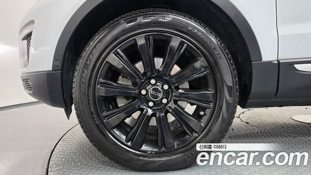Land Rover Range Rover Evoque 2.0 TD4 HSE 2016 — фото 5