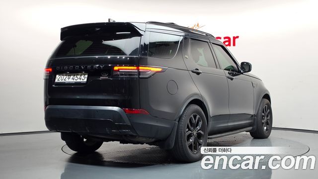 Land Rover Discovery 5 2.0 SD4 SE 2019 — фото 2