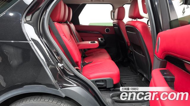 Land Rover Discovery 5 2.0 SD4 SE 2019 — фото 11