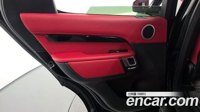 Land Rover Discovery 5 2.0 SD4 SE 2019 — фото 25