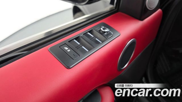 Land Rover Discovery 5 2.0 SD4 SE 2019 — фото 29