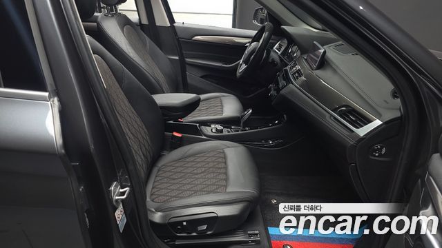 BMW X1 (F48) xDrive 20i xLine 2021 — фото 11