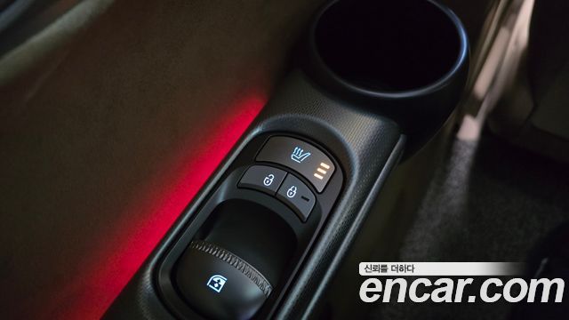 Genesis GV60 Standard 2022 — фото 17