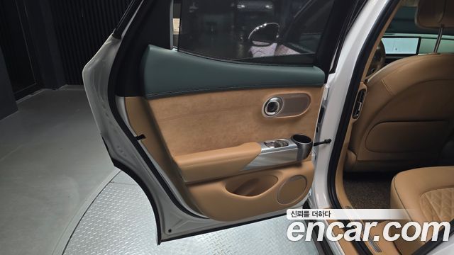 Genesis GV60 Standard 2022 — фото 25