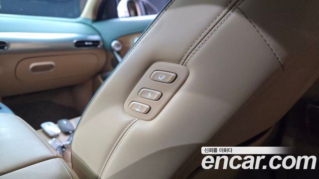 Genesis GV60 Standard 2022 — фото 30