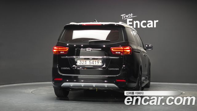 Kia Carnival 7-Seater Limousine President 2019 — фото 4