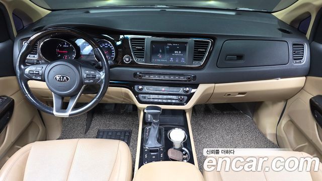 Kia Carnival 7-Seater Limousine President 2019 — фото 7