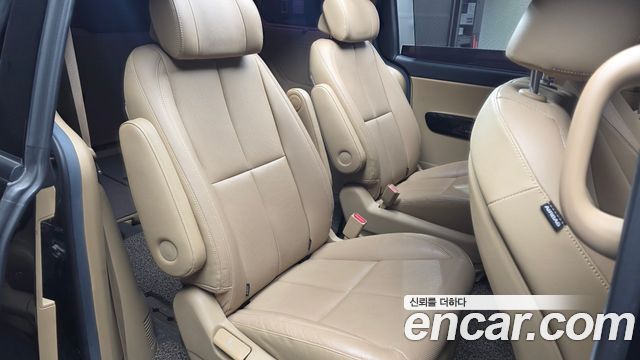 Kia Carnival 7-Seater Limousine President 2019 — фото 12