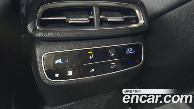 Genesis G80 (RG3) Gasoline 2.5 Turbo AWD 2021 — фото 28