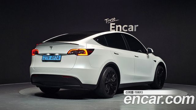 Tesla Model Y RWD 2023 — фото 2