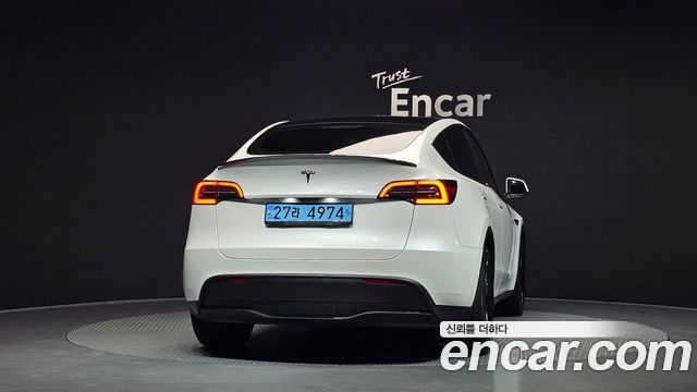 Tesla Model Y RWD 2023 — фото 4