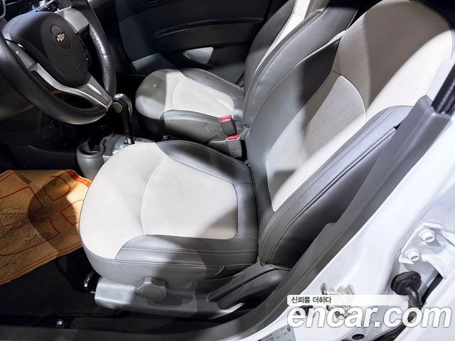 Chevrolet Spark Spark S LT 2014 — фото 22