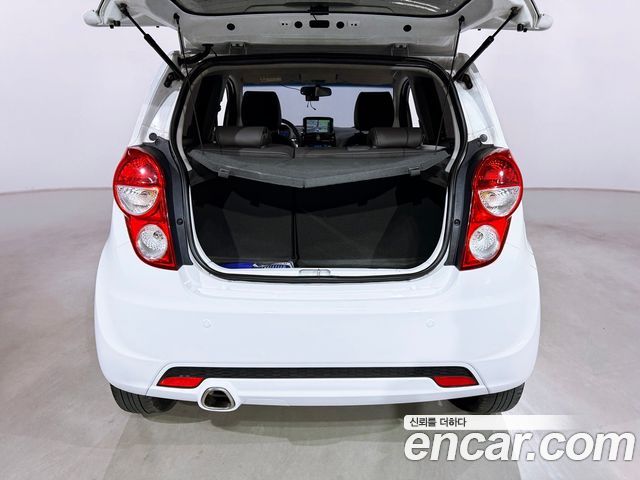 Chevrolet Spark Spark S LT 2014 — фото 23