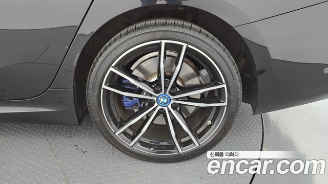 BMW 3 Series (G20) 330e M Sport 2023 — фото 21