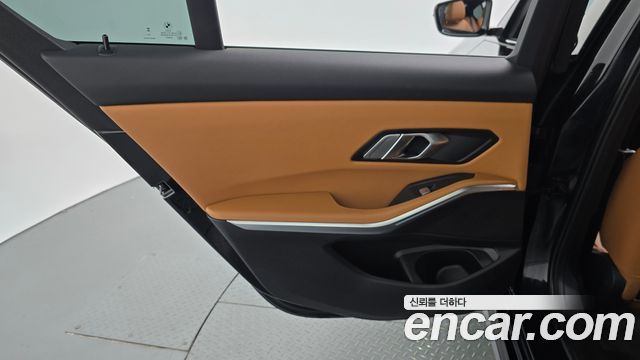 BMW 3 Series (G20) 330e M Sport 2023 — фото 25