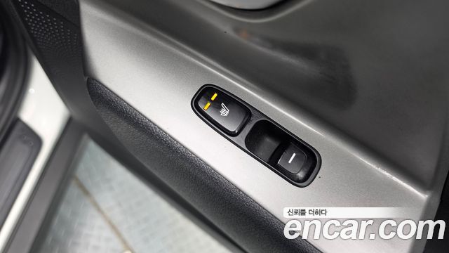 Kia Niro Plus Air 2023 — фото 17