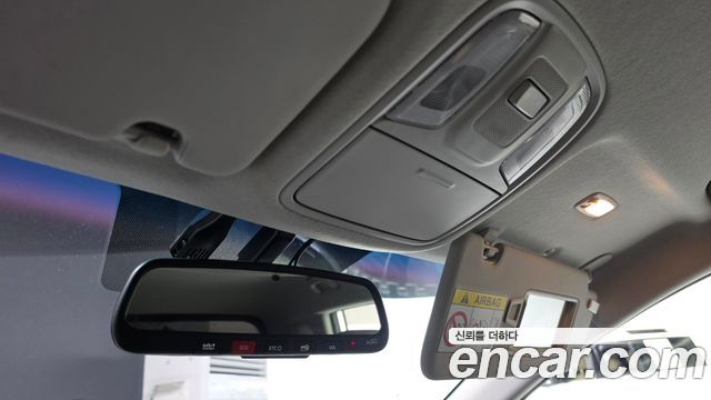 Kia Niro Plus Air 2023 — фото 19