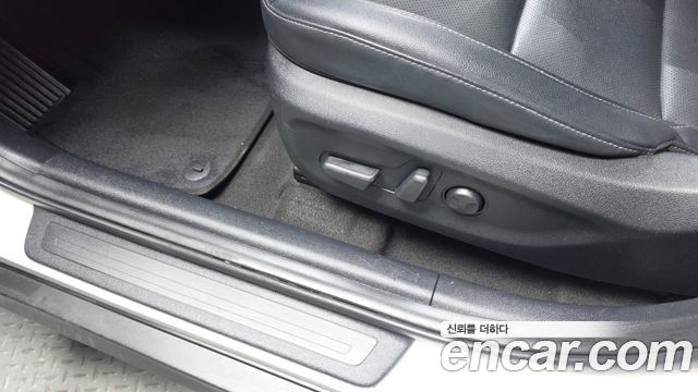 Kia Niro Plus Air 2023 — фото 28