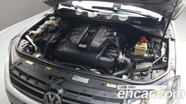 Volkswagen Touareg V6 3.0 TDI Bluemotion 7P5 2014 — фото 6
