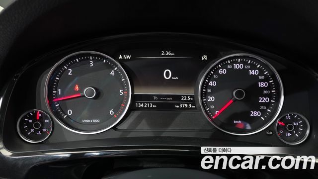 Volkswagen Touareg V6 3.0 TDI Bluemotion 7P5 2014 — фото 8