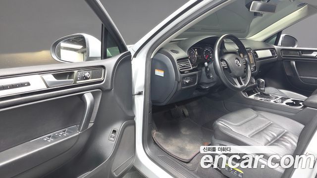 Volkswagen Touareg V6 3.0 TDI Bluemotion 7P5 2014 — фото 10