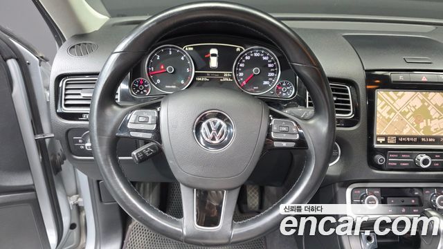 Volkswagen Touareg V6 3.0 TDI Bluemotion 7P5 2014 — фото 13