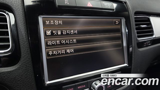 Volkswagen Touareg V6 3.0 TDI Bluemotion 7P5 2014 — фото 16