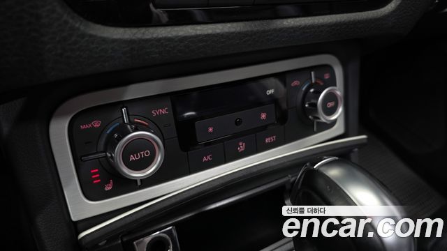 Volkswagen Touareg V6 3.0 TDI Bluemotion 7P5 2014 — фото 17