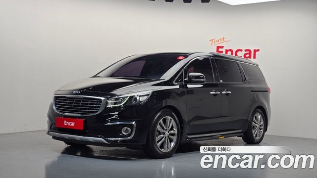 Kia Carnival Gasoline 9-seater Noblesse