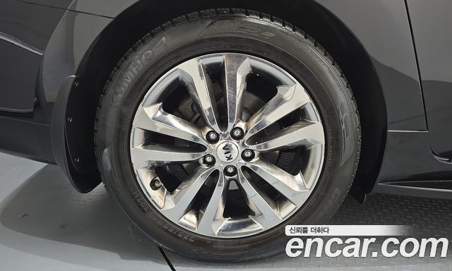 Kia Carnival Gasoline 9-seater Noblesse 2017 — фото 5