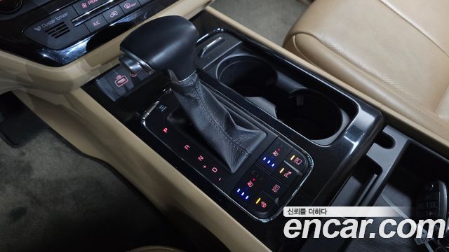 Kia Carnival Gasoline 9-seater Noblesse 2017 — фото 9