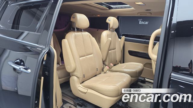 Kia Carnival Gasoline 9-seater Noblesse 2017 — фото 11