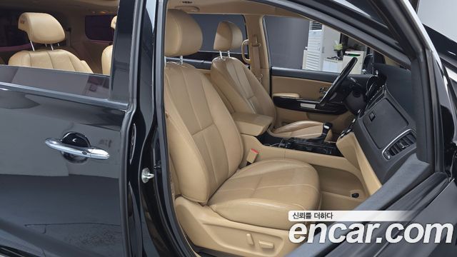 Kia Carnival Gasoline 9-seater Noblesse 2017 — фото 26