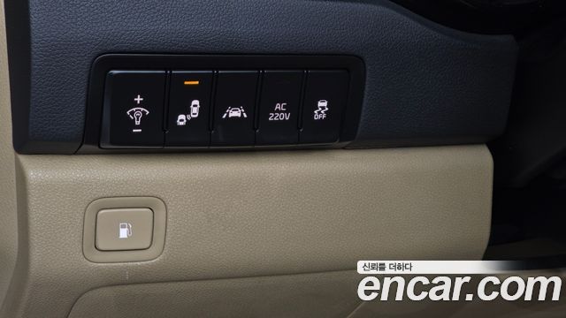 Kia Carnival Gasoline 9-seater Noblesse 2017 — фото 30
