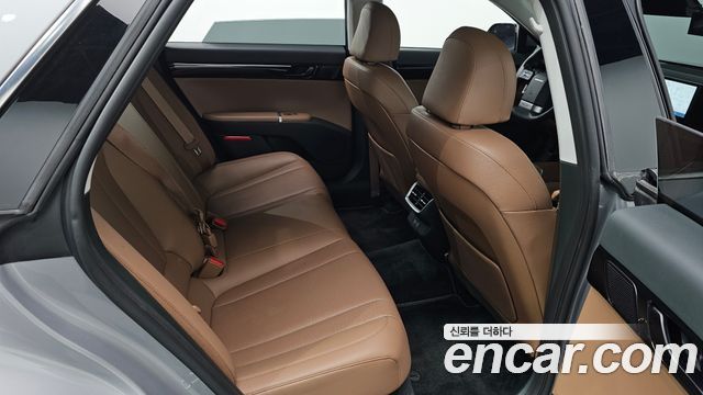 Hyundai Grandeur (GN7) 2,5 Gasoline 2WD Premium 2023 — фото 12